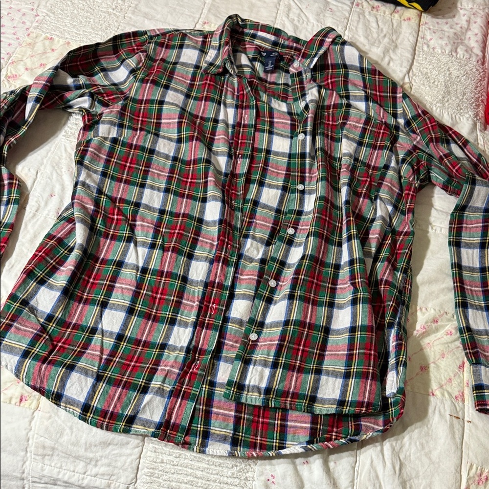 GAP Men's Red and Green Plaid Button Down Shirt